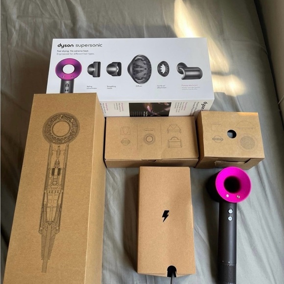 Dyson Supersonic Hair Dryer in Pink and Black - Picture 1 of 10